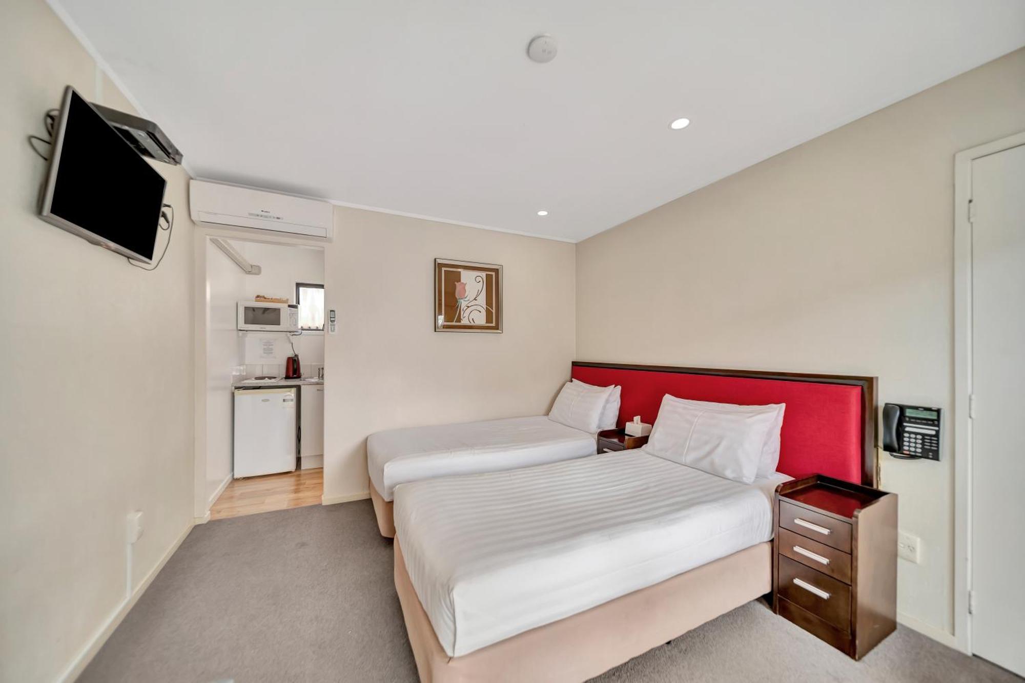 Tudor Court Motor Lodge Auckland Exterior photo