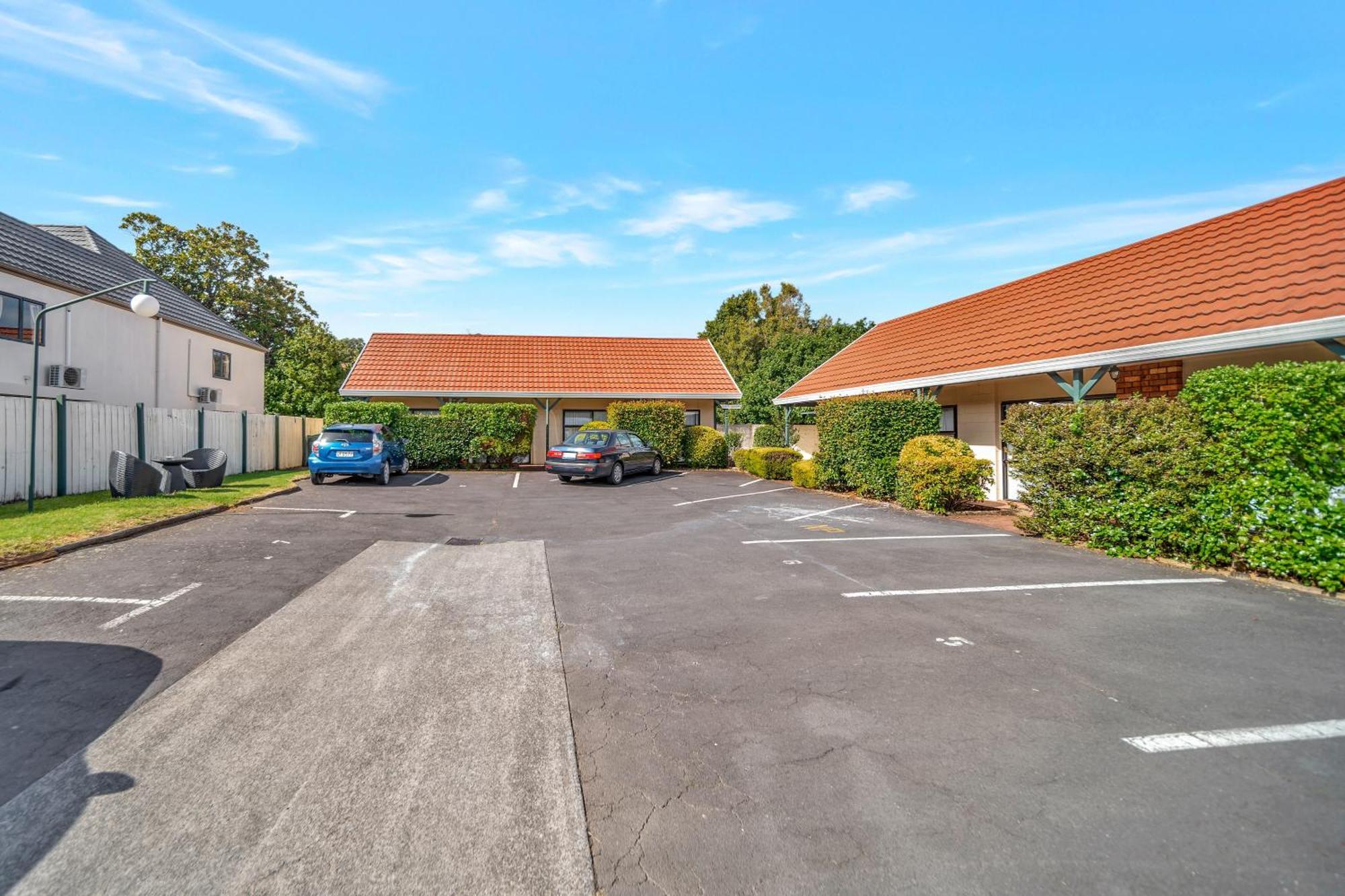 Tudor Court Motor Lodge Auckland Exterior photo