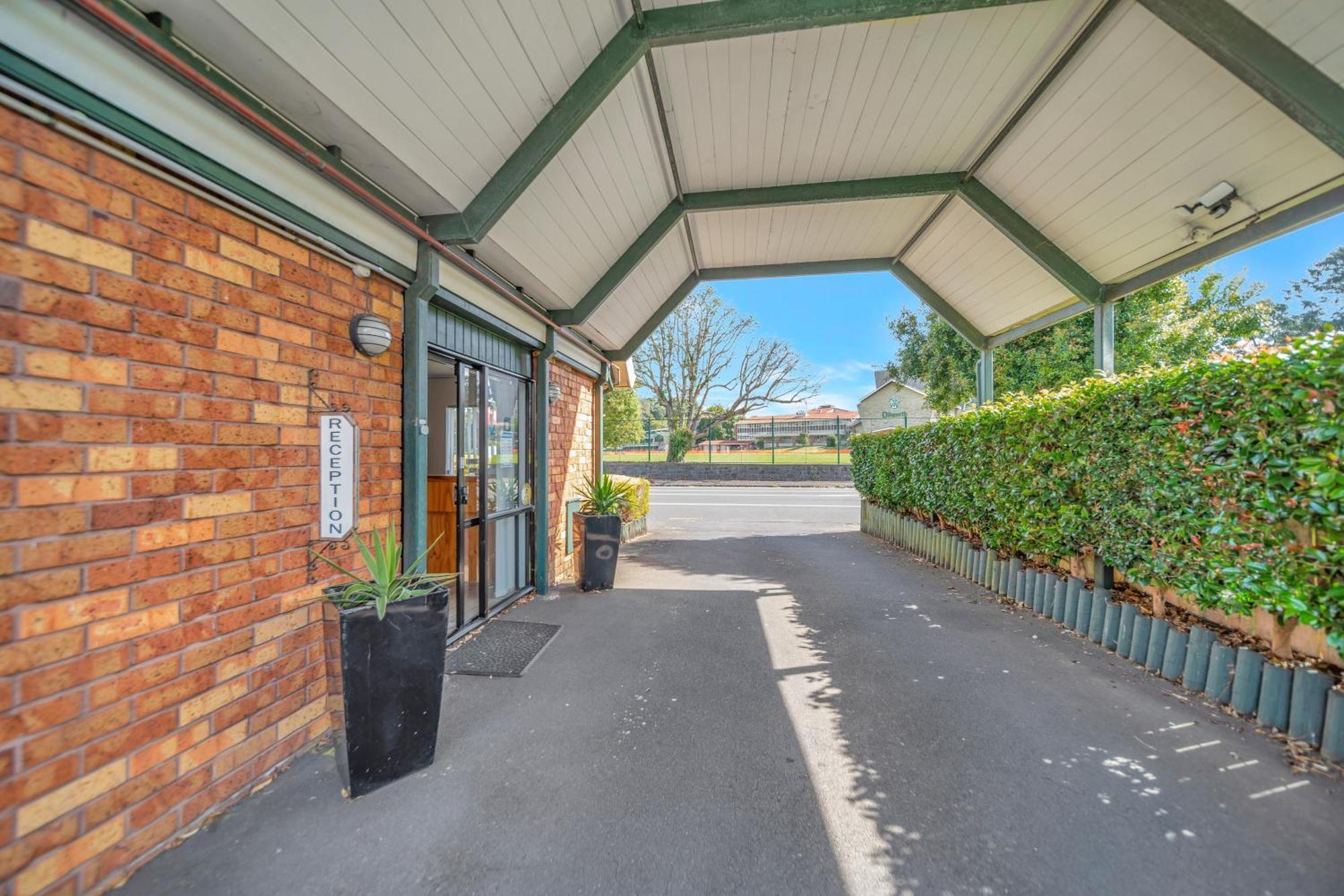 Tudor Court Motor Lodge Auckland Exterior photo