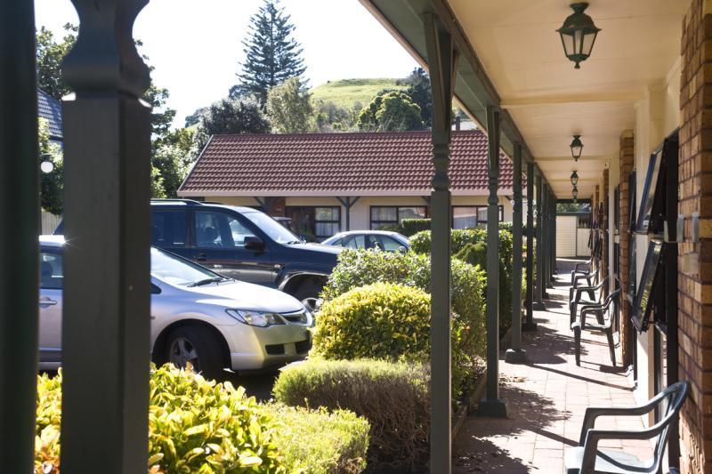 Tudor Court Motor Lodge Auckland Exterior photo