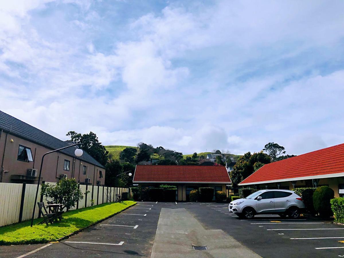 Tudor Court Motor Lodge Auckland Exterior photo